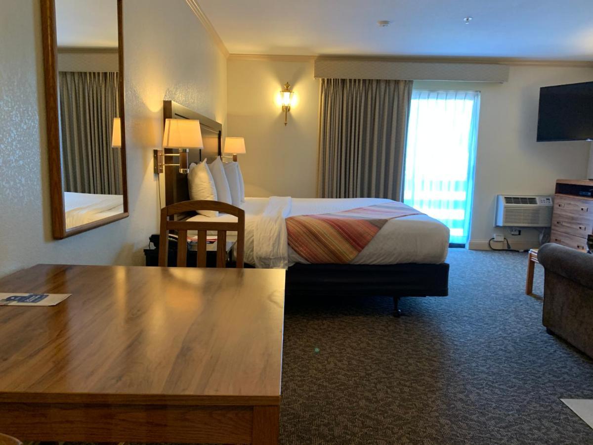 Coachman Inn Oak Harbor Ngoại thất bức ảnh