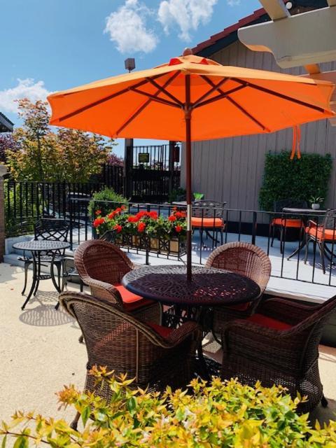 Coachman Inn Oak Harbor Ngoại thất bức ảnh