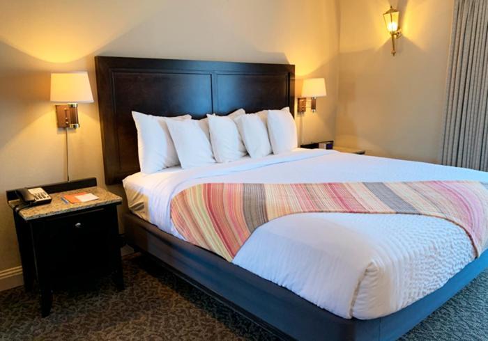 Coachman Inn Oak Harbor Ngoại thất bức ảnh