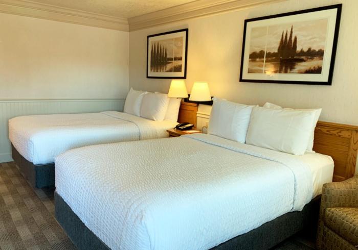Coachman Inn Oak Harbor Ngoại thất bức ảnh