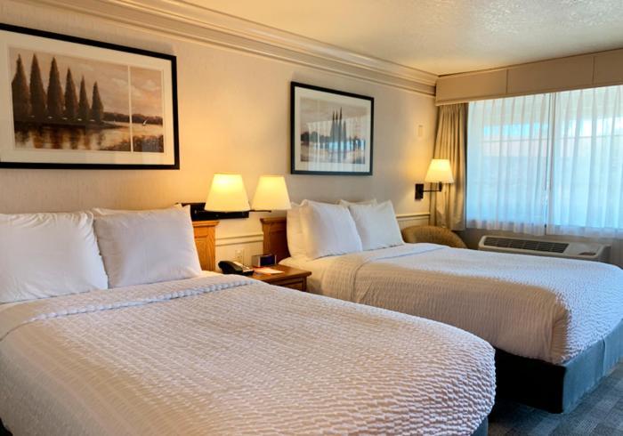 Coachman Inn Oak Harbor Ngoại thất bức ảnh
