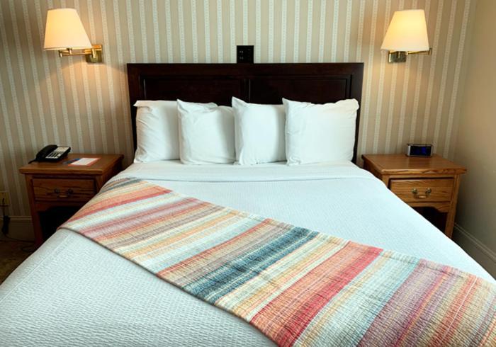 Coachman Inn Oak Harbor Ngoại thất bức ảnh