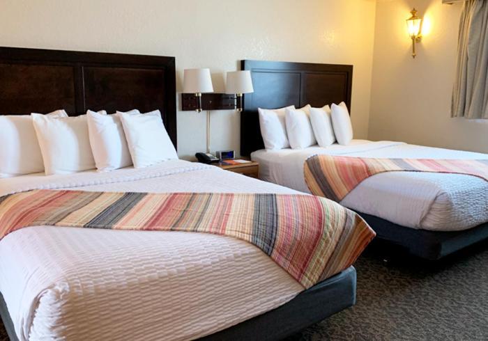 Coachman Inn Oak Harbor Ngoại thất bức ảnh
