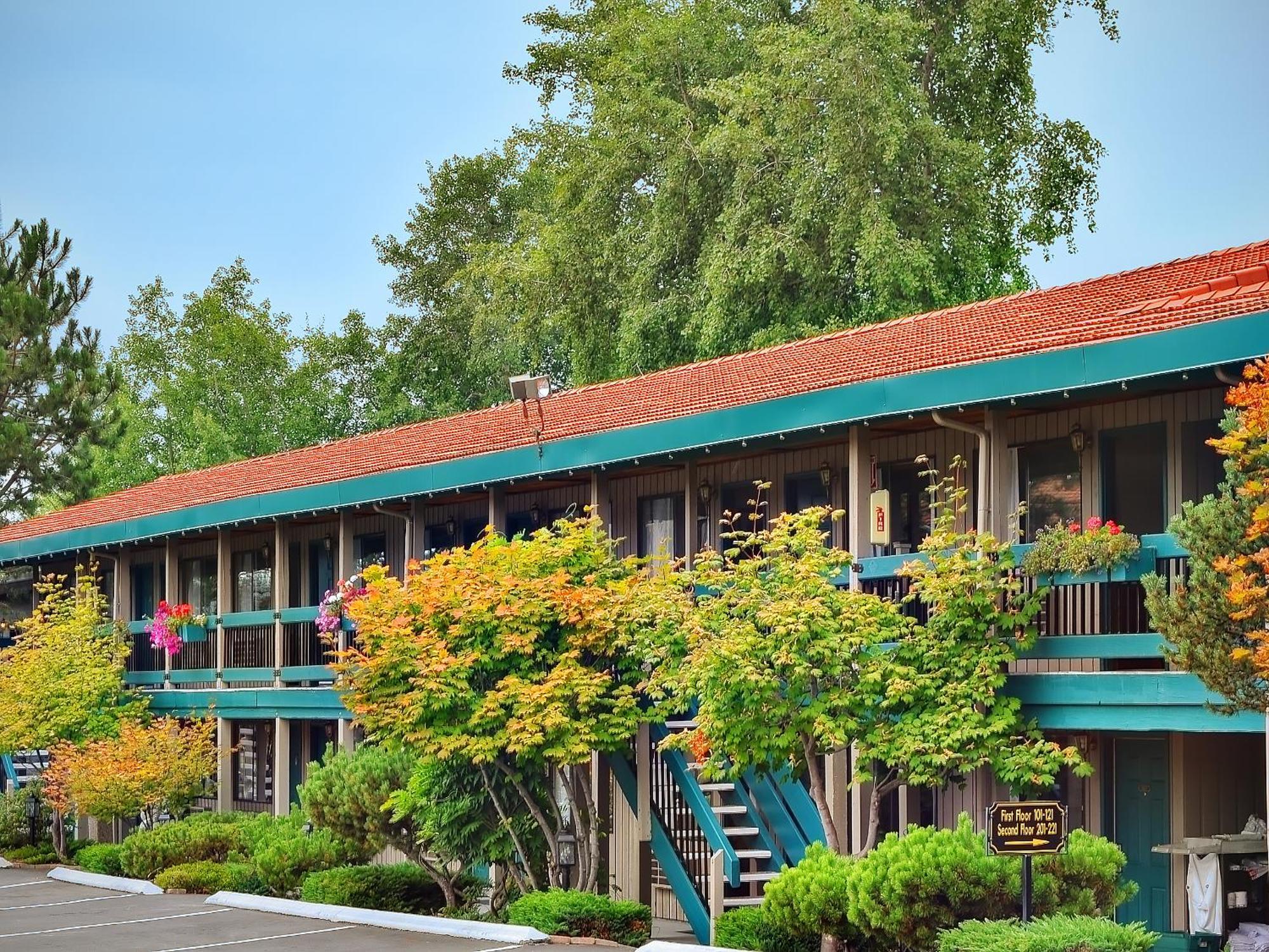 Coachman Inn Oak Harbor Ngoại thất bức ảnh